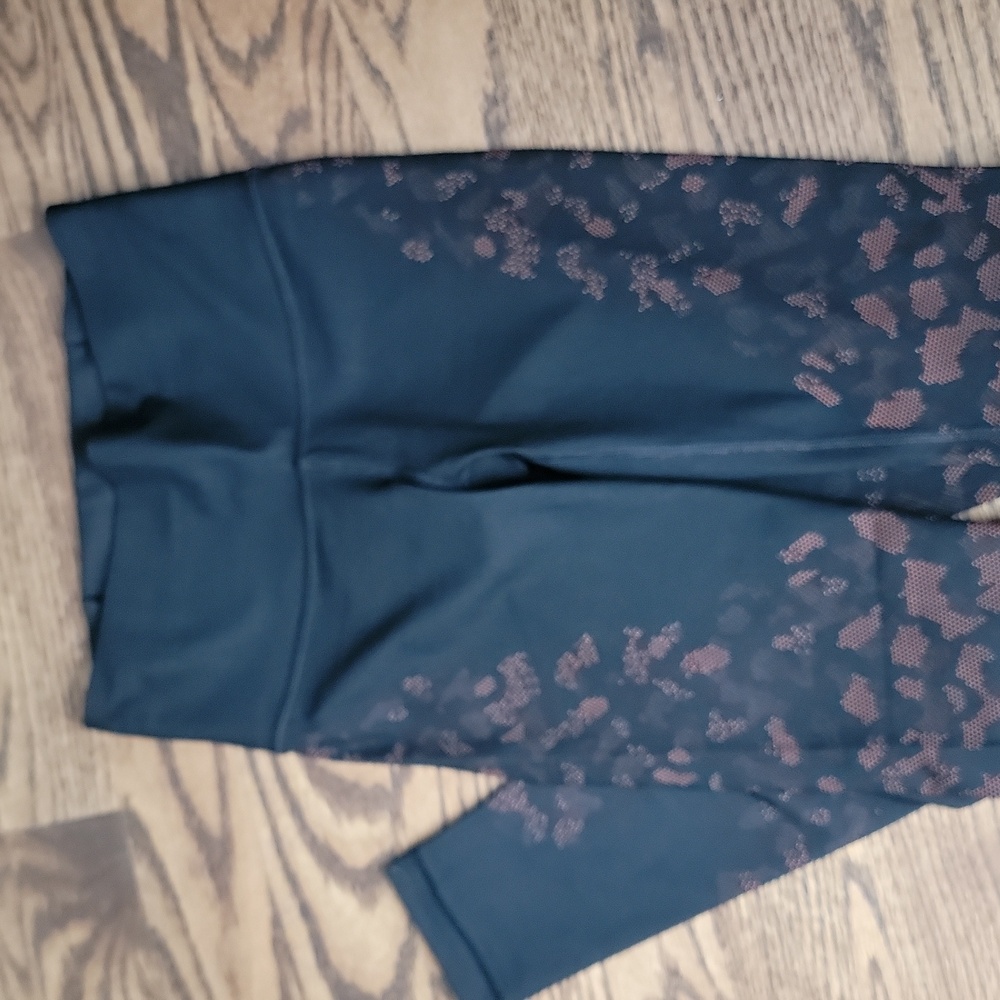 Lululemon mapped put HR tight 28'' camo